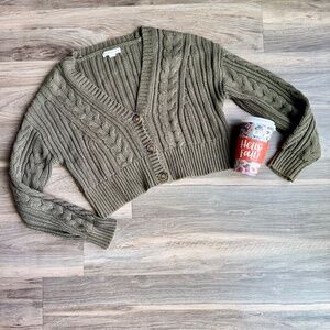Aeropostale Olive Cropped Cable Knit Cardigan – Size S